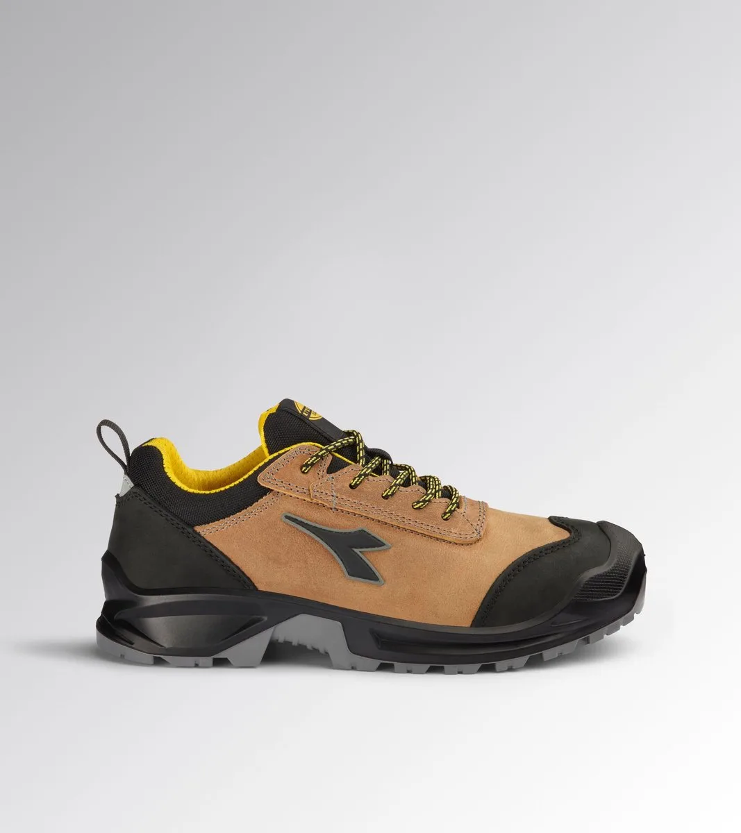 CLASSIC LOW S3S FO SC LG SR DARK BROWN (30050) de Diadora Utility, Donkerbruin, 43 – image du produit