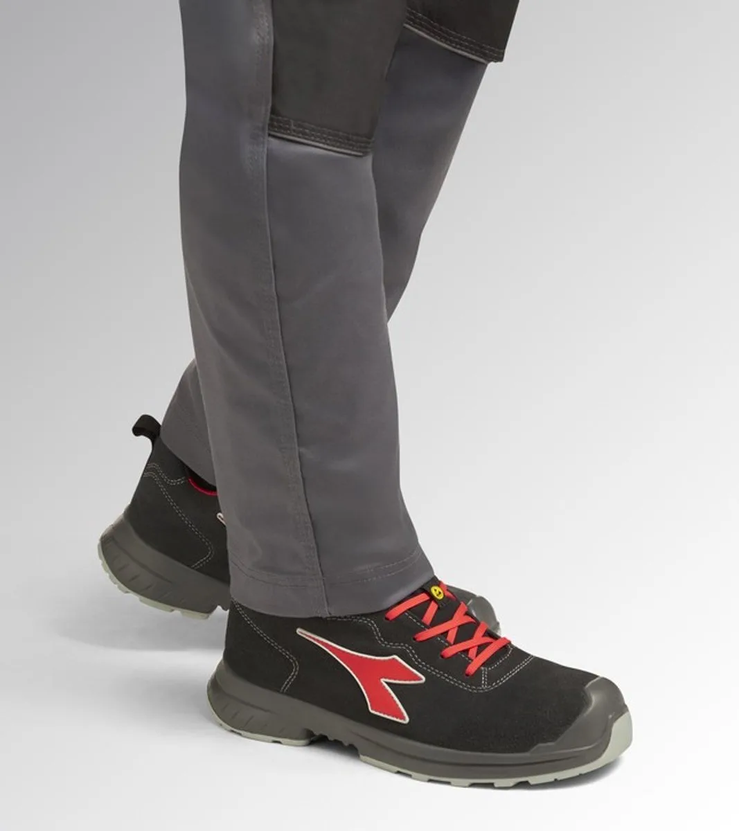 FLASH LOW S1PS FO SR LG SC ESD STORM GRAY de Diadora Utility, Storm gray, 45 – image du produit