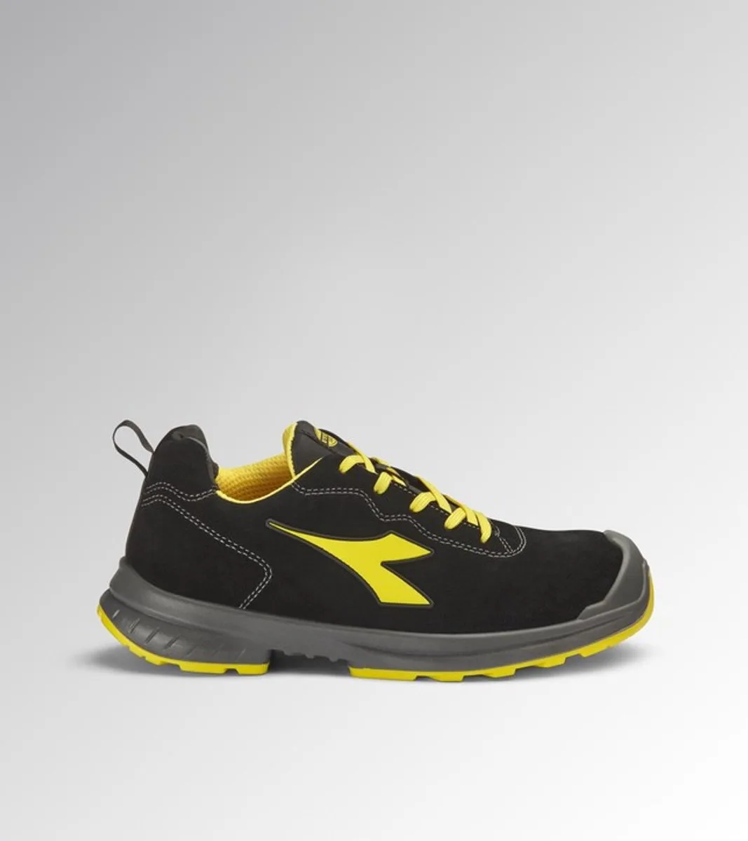 FLASH LOW S3S FO SR LG SC ESD BLACK de Diadora Utility, Noir, 42 – image du produit