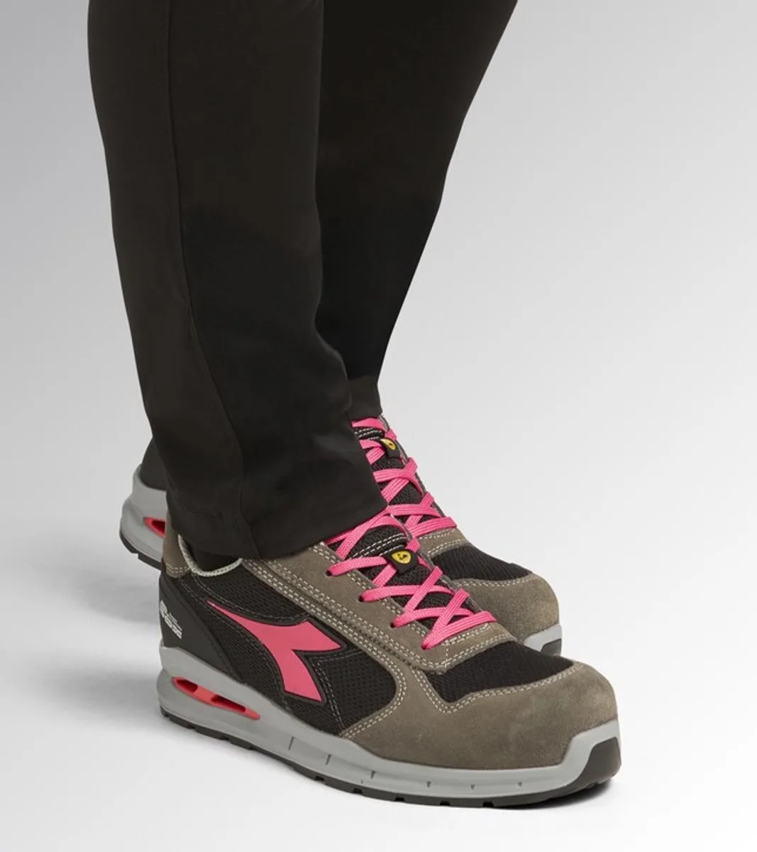 RUN A.BOX LOW S1PS FO SR SMOKE/BLACK de Diadora Utility, Smoke, Noir, 36 – image du produit