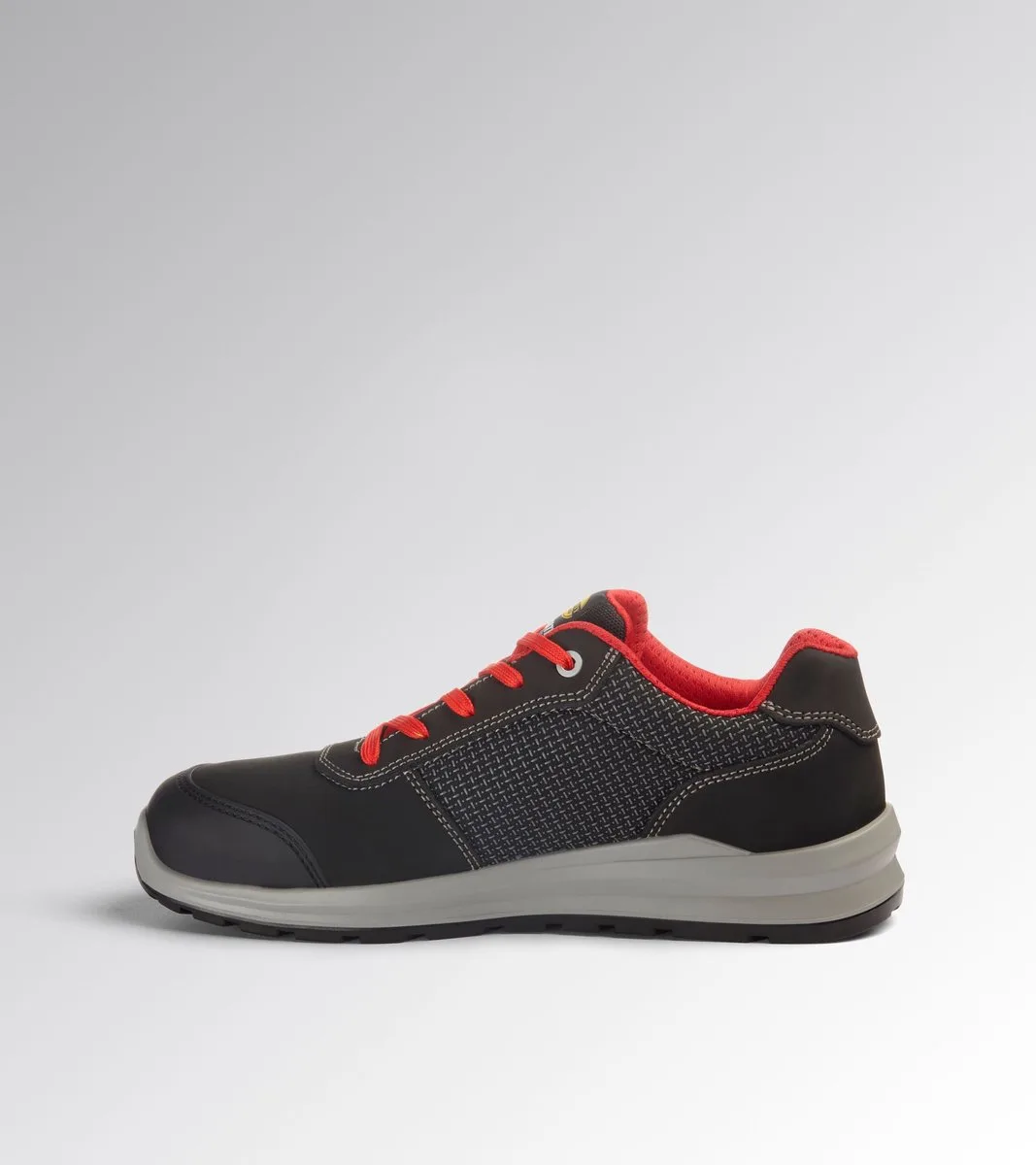 SPEEDY RACE LOW S3S FO SR SC MET FREE BLACK/GRAY de Diadora Utility, Noir, Gris, 39 – image du produit