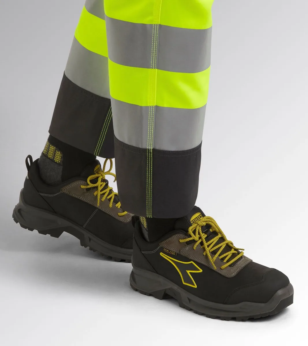 SPORT DIATEX LOW S7S FO CI SR BLACK/STEEL GRAY van Diadora Utility, Zwart, Staalgrijs, 39 – productafbeelding