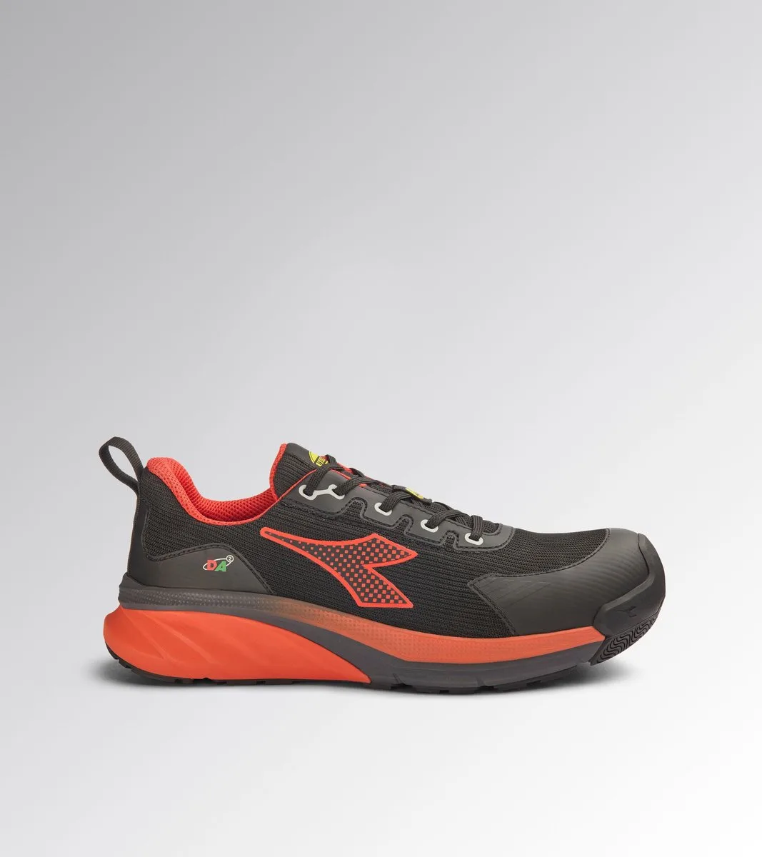 VORTEX DA2 LOW S3S BLACK/RED de Diadora Utility, Noir, Rouge, 48 – image du produit