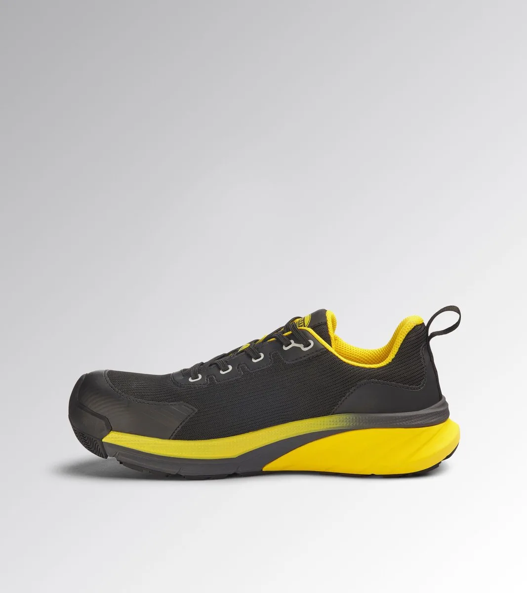 VORTEX DA2 LOW S3S BLACK /YELLOW CROMS de Diadora Utility, Noir, Yellow croms, 39 – image du produit