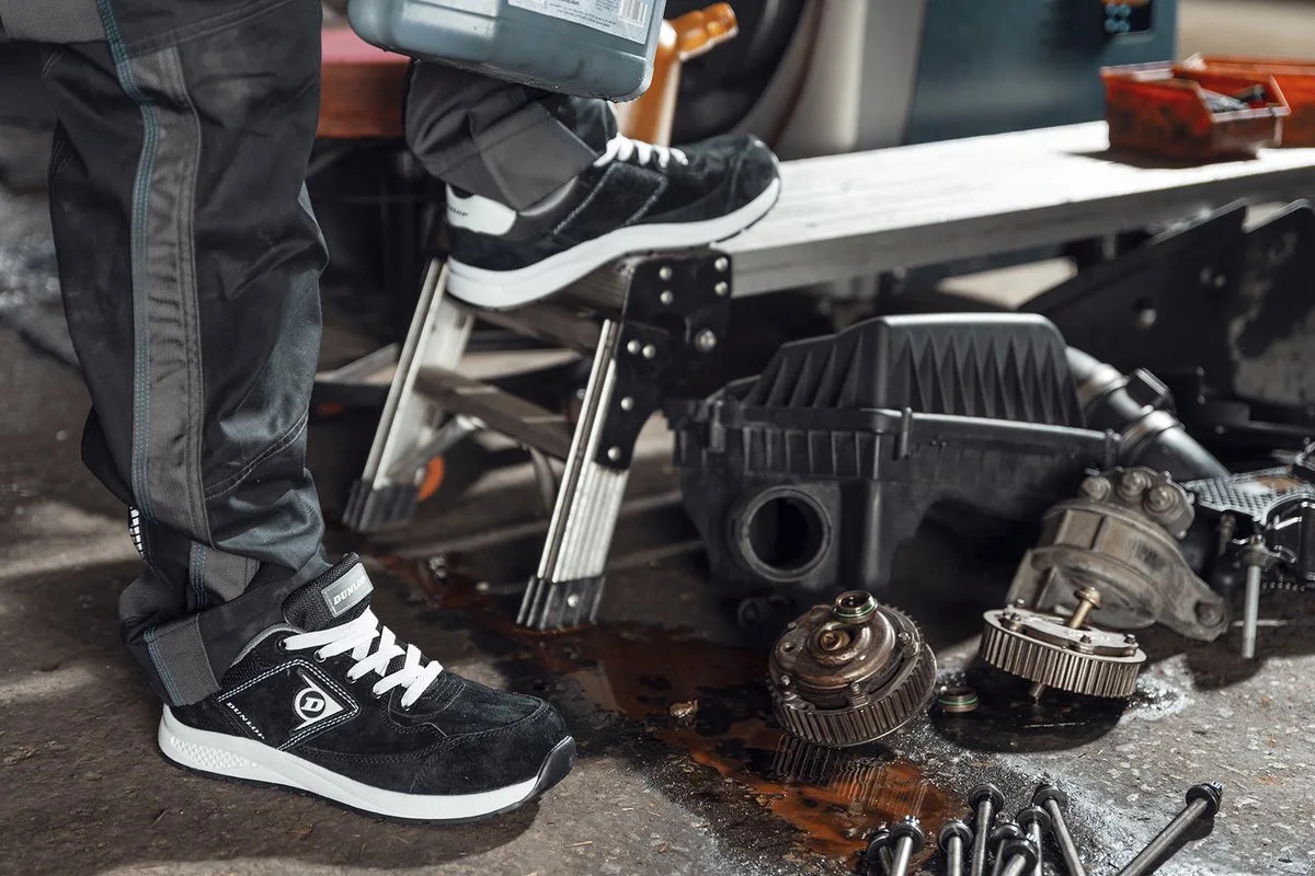 Flying Luka Rood S3 Veiligheidssneakers von Dunlop Protective Footwear, Schwarz, Rot – Produktbild