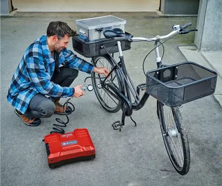 Akku-Koffer-Kompressor TE-AC 36/8 Li OF Set - Solo, 36Volt (2x18V) von Einhell, Rot – Produktbild 4 von 5