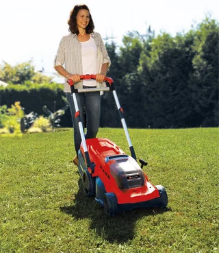 Accu Grasmaaier RASARRO 36/38 Li Kit - Power X-Change - 36 V/Li-ion - Maaibreedte 38 cm - Aanbevolen gazonoppervlakte: tot 450 m² - 45 L opvangbak - Maaihoogte: 25-75 mm - Mulching functie - Incl. 2x 4.0Ah + 1x DUO-lader de Einhell – image du produit 3 sur 4