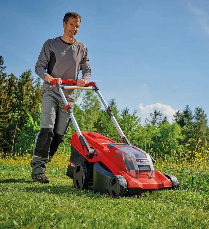 Accu Grasmaaier RASARRO 36/42 Li Kit - Power X-Change - 36 V/Li-ion - Maaibreedte 42 cm - Aanbevolen gazonoppervlakte: tot 725 m² - 50 L opvangbak - Maaihoogte: 25-75 mm - Mulching functie - incl. 2x 5.2Ah + 1x DUO-lader de Einhell – image du produit 4 sur 4