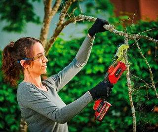 Einhell 3408290 GE-GS 18/150 Li-Solol Power X-Change sans fil Elagueur 150 mm de Einhell – image du produit 2 sur 5