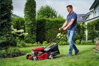 Benzine Grasmaaier GC-PM 40/2 - 132 cm³ - 2 kW - 4-takt - Maaibreedte: 40 cm - Aanbevolen gazonoppervlakte: tot 800 m² - 45 L opvangbak - Maaihoogte: 25-60 mm de Einhell – image du produit 2 sur 5