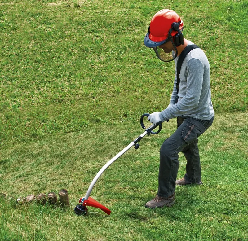 Benzine Grastrimmer GC-PT 2538/1 I AS - 25,4 cm³ - 0,6 kW - Maaidiameter: 38 cm - Incl. draadspoel de Einhell – image du produit 2 sur 5