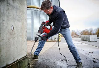 Bohrhammer TE-RH 40/15 3F +2, max. 480 U/min, ohne Akku und Ladegerät by Einhell, Red, Black – product image 2 of 5