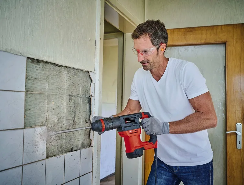 Elektrische Breekhamer TE-DH 5 - 750 W - 5 J - SDS-plus - Incl. Punt en platte beitel - Incl. Transport-/Opbergkoffer de Einhell – image du produit 2 sur 5