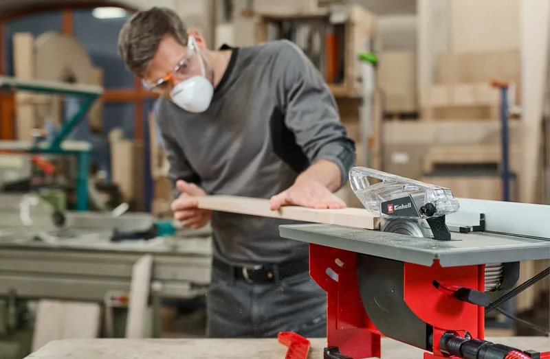 TC-TS 8 I Scie circulaire de table 200 mm 230 V de Einhell – image du produit 2 sur 5