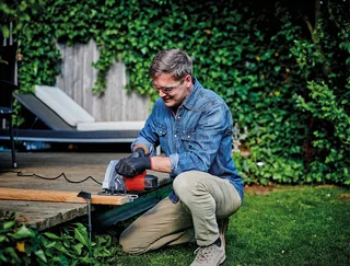 Handkreissäge TC-CS 1250 van Einhell, Rood, Zwart – productafbeelding 2 van 4