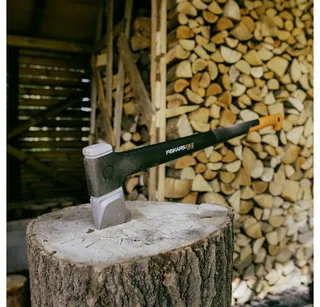 Axt X-series X36 Splitting axe L blade 1069109 van Fiskars – productafbeelding 4 van 4
