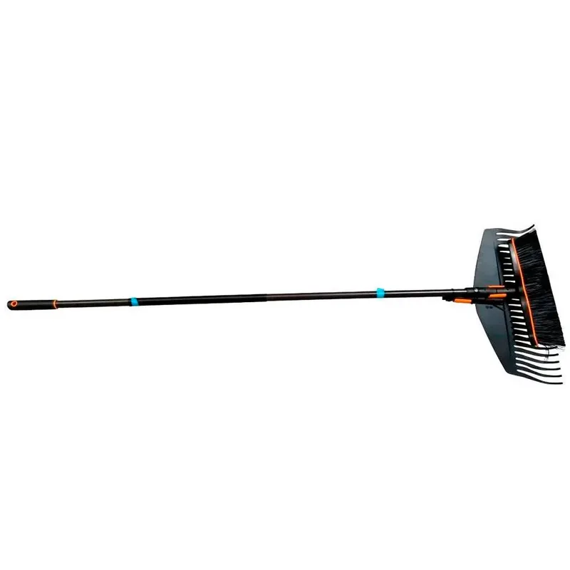 F1016608 Bürste Und Rechen von Fiskars – Produktbild