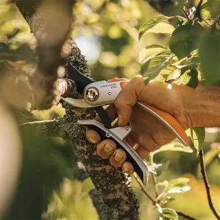 Fiskars 1057172 Plus PowerLever metalen snoeischaar bypass P751 - 24mm van Fiskars – productafbeelding 3 van 4