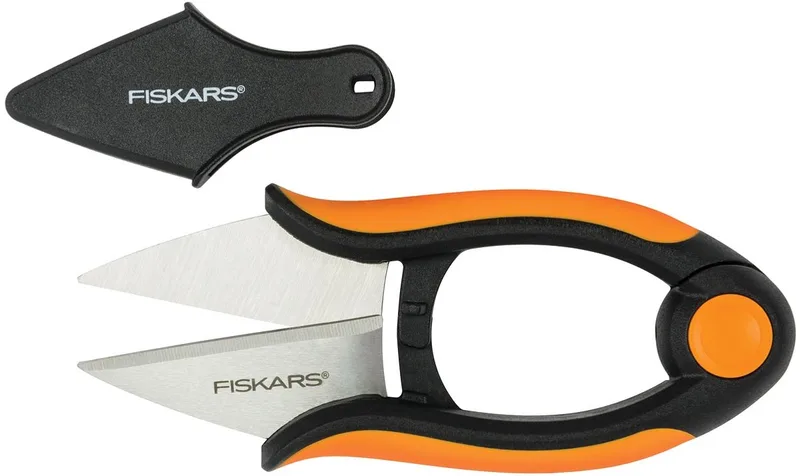 Fiskars 1063326 Solid™ SP220 Tuinschaar van Fiskars – productafbeelding 1 van 6