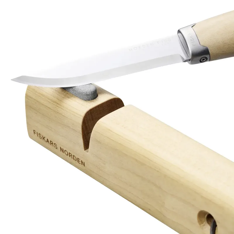 Axt& Messerschärfer NORDEN von Fiskars, Beige – Produktbild 2 von 2