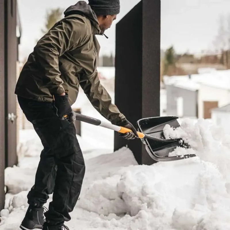 Pelle à Neige X-series Telescopic by Fiskars – product image 6 of 6