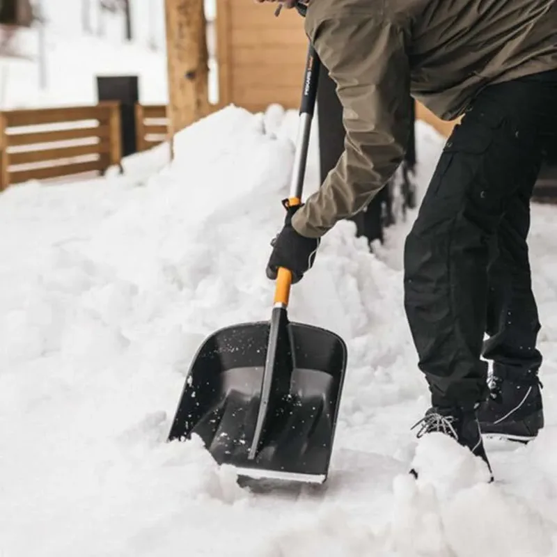 Pelle à Neige X-series Telescopic by Fiskars – product image 4 of 6