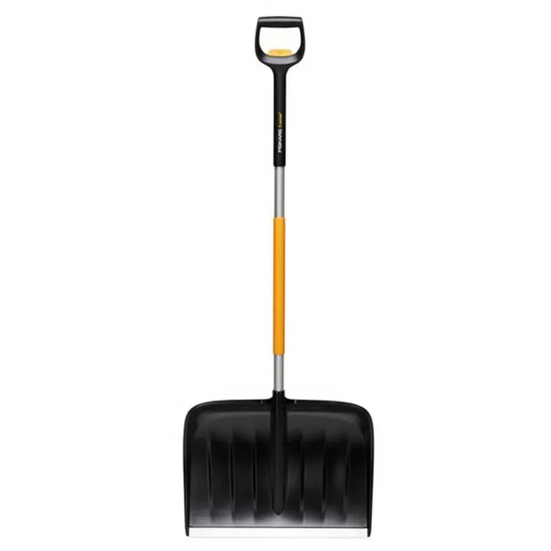 Pelle à Neige X-series Telescopic Pusher by Fiskars – product image 1 of 5