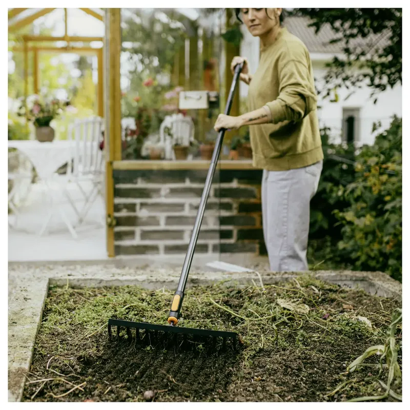 QuikFit 1080677 Hark 359 mm de Fiskars, Kleurloos – image du produit 2 sur 2