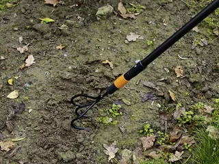 Quikfit Hark - Tuingereedschap - Onkruidverwijderaars - Drietand Hark van Gehard Staal de Fiskars – image du produit 2 sur 3