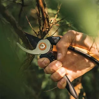 Sécateur Solid Bypass P341 Ø 20 Mm de Fiskars – image du produit 3 sur 3