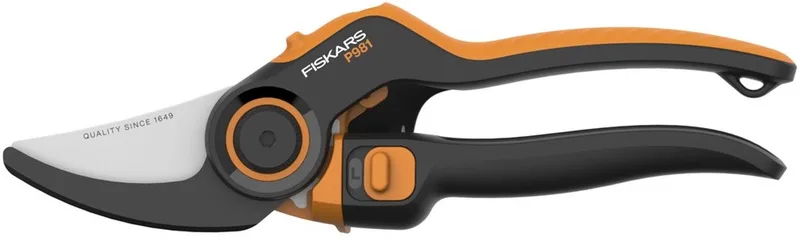 Snoeischaar X-seriesDualAction bypass-snoeischaar P981 by Fiskars – product image 1 of 2