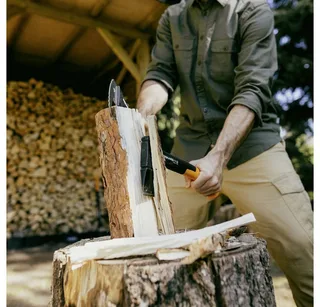 X-serie X14 Kloofbijl - Handbijl - Bijl - Hakbijl voor Hout - XS van Fiskars – productafbeelding 3 van 3