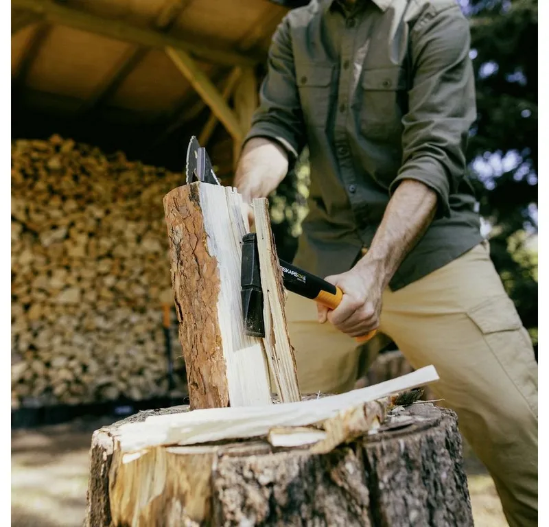 X-serie X14 Kloofbijl - Handbijl - Bijl - Hakbijl voor Hout - XS van Fiskars – productafbeelding 3 van 3