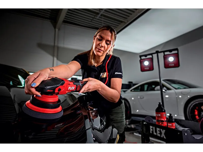 Exzenter Poliermaschine XFE 2 15 14 EC-C, 1350 min. U/min, 4350 max. U/min, Ø 150 mm, (im Karton), bürstenloser Motor mit hohem Wirkungs- und Leistungsgrad de Flex, Rouge, Noir – image du produit 3 sur 5