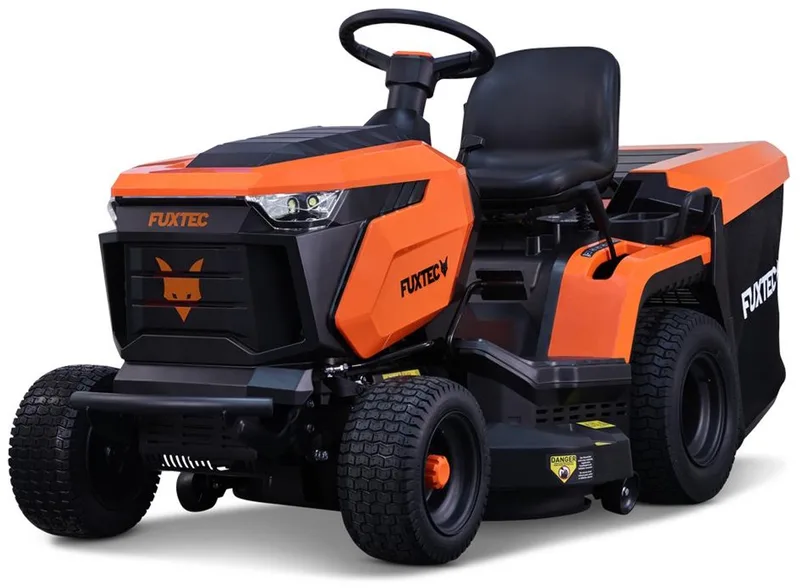 FX-RMT84M zitmaaier met een maaibreedte van 83 cm, 6-traps maaihoogteverstelling, grasvangvoorziening van 280 liter, hydrostatische transmissie. van FUXTEC – productafbeelding 1 van 5
