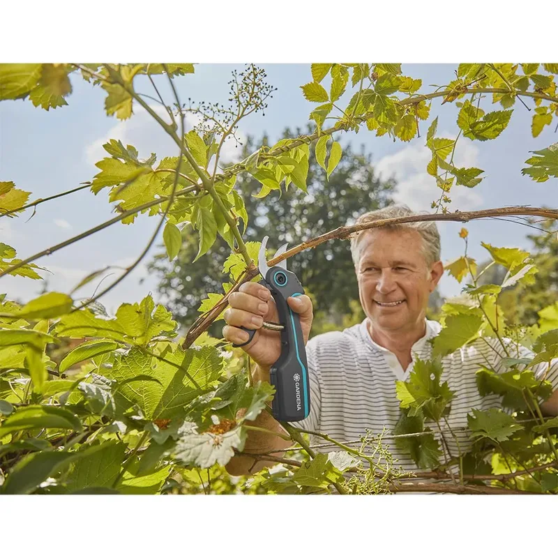AssistCut - snoeischaar - elektrisch - draadloos von Gardena – Produktbild 5 von 5