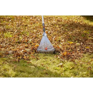 Combisystem bladhark Hark - Werkbreedte verstelbaar 30/50 cm - Aanbevolen steellengte 130 cm van Gardena – productafbeelding 3 van 4