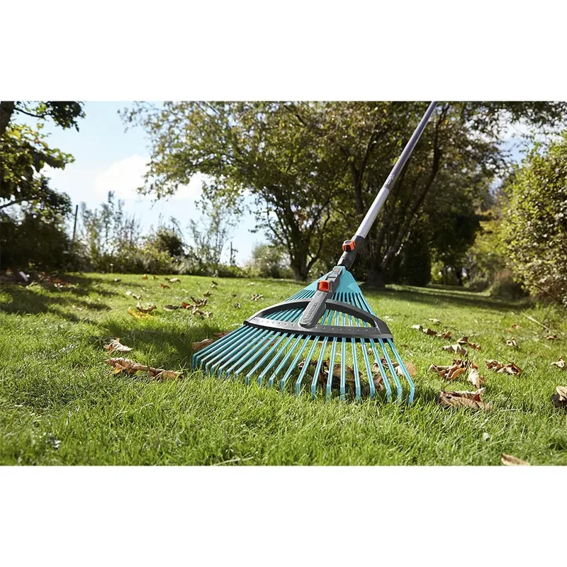Combisystem Bladhark Hark - Zonder steel - Werkbreedte verstelbaar van 35 tot 52 cm van Gardena – productafbeelding 5 van 5