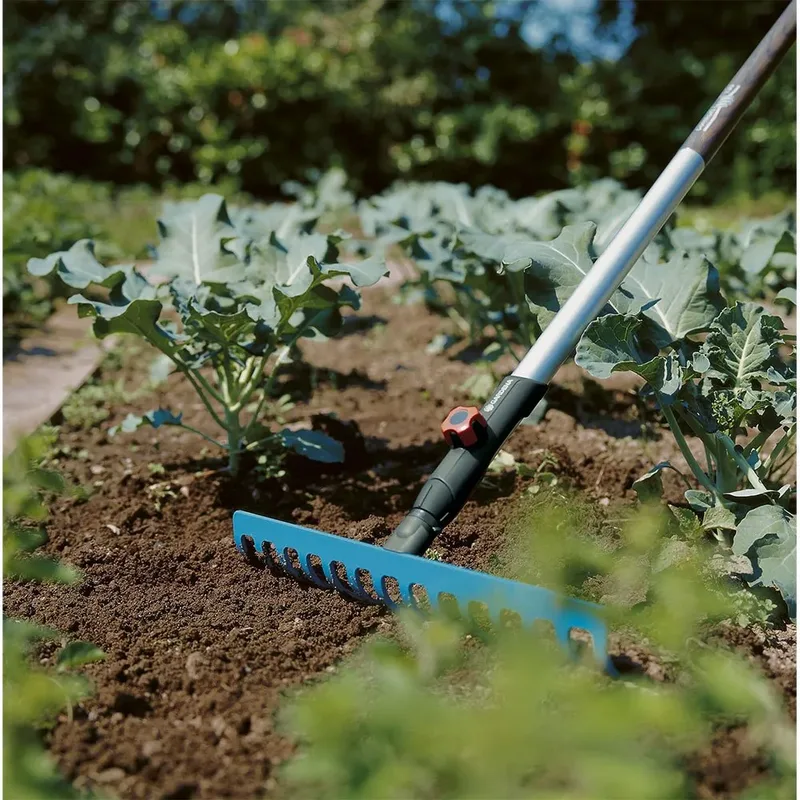 Combisystem hark 14 tands Hark - Werkbreedte 36 cm - Aanbevolen steellengte 150 cm van Gardena – productafbeelding 2 van 2