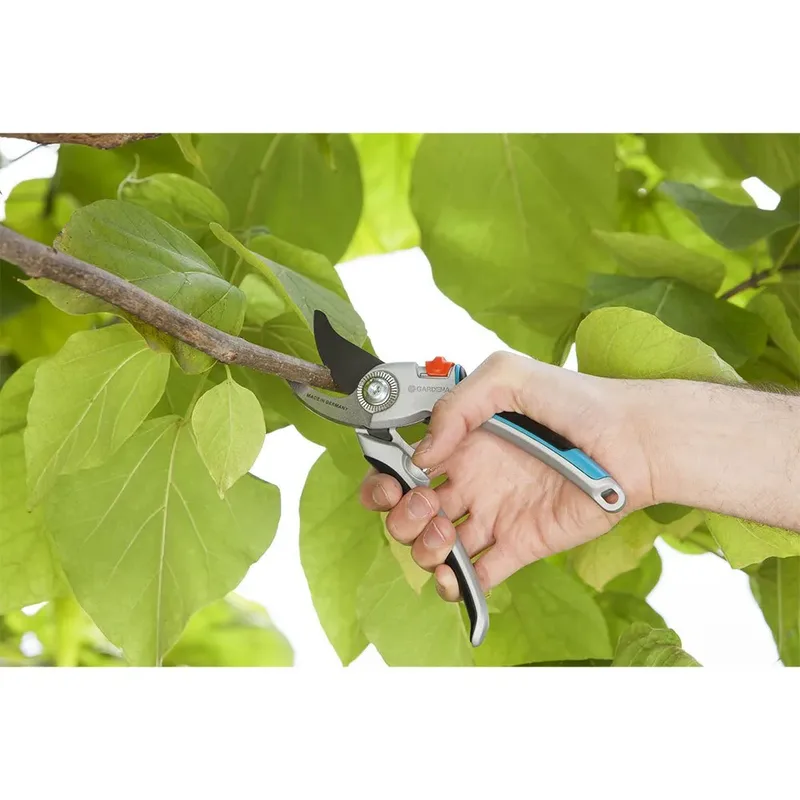 Comfort Alu B/L Bypass Snoeischaar - Ø 25mm van Gardena – productafbeelding 2 van 2