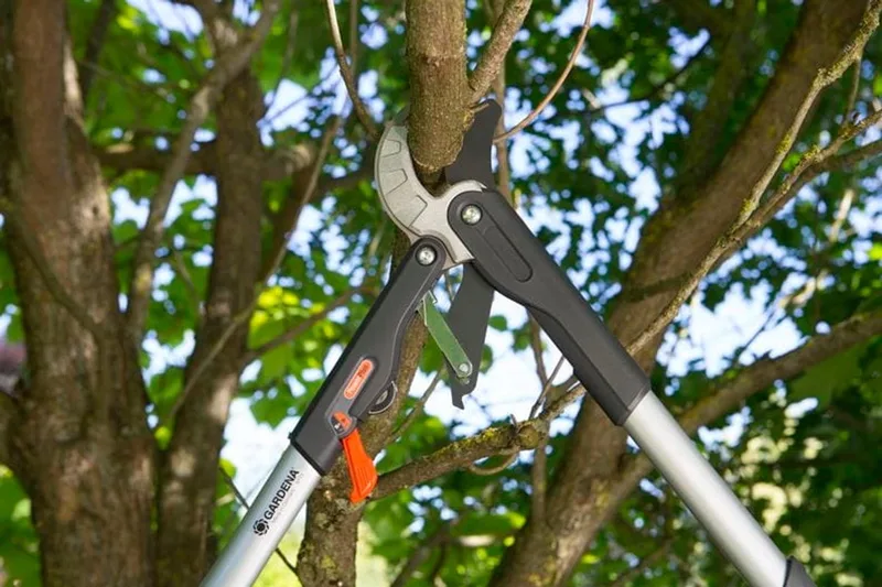 Comfort Snoeischaar SmartCut - Snoeitakken tot 45 mm von Gardena – Produktbild