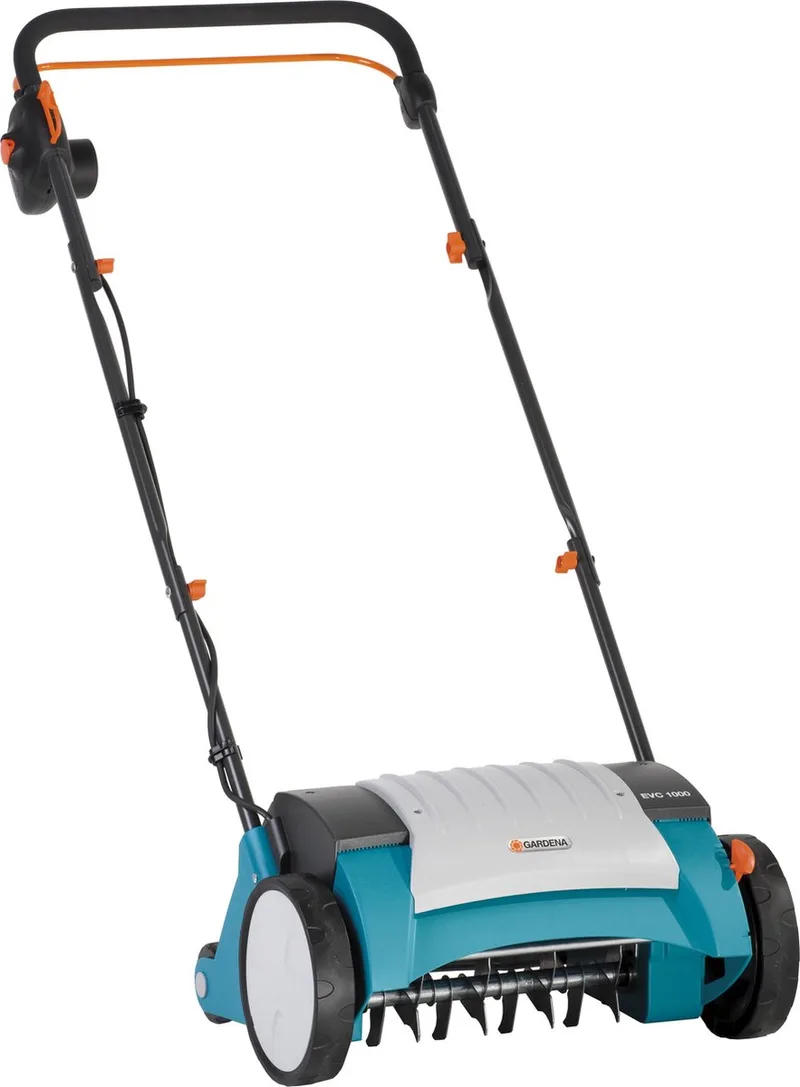EVC 1000 Verticuteermachine - Werkbreedte 30 cm - Werkgebied 600m2 van Gardena – productafbeelding