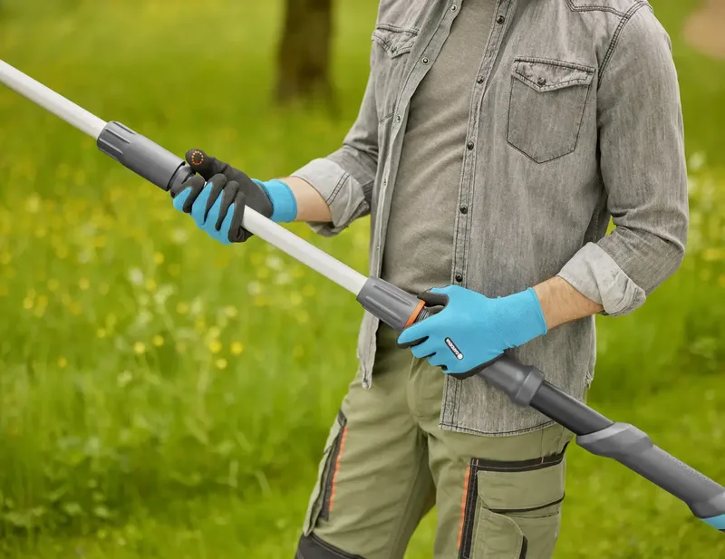GARDENA 14774-55 HighCut 250/18V P4A solo Astschere de Gardena – image du produit 2 sur 2
