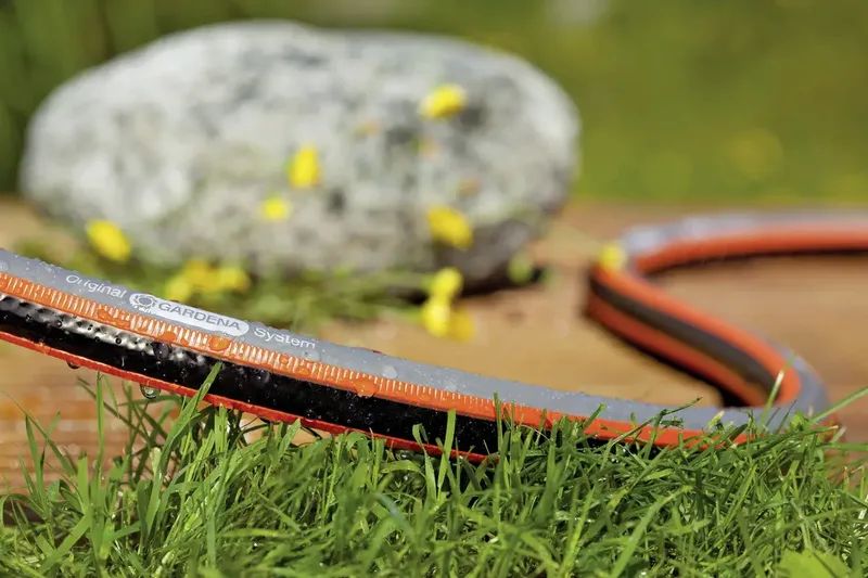 GARDENA 18039-22 Comfort FLEX Gartenschlauch Schlauch-Innen-Ø=13 mm 1/2 Zoll Meterware Grau, Schwarz, Orange de Gardena – image du produit 2 sur 3
