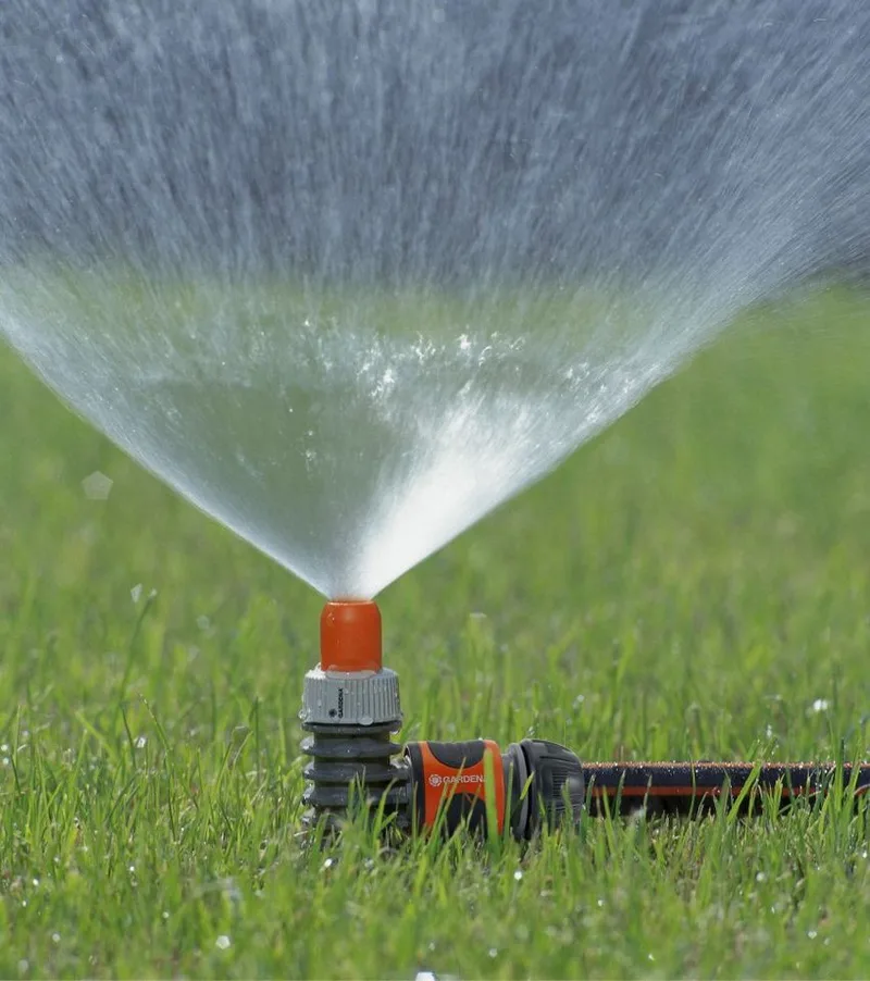 Serie 915 - Tuinsproeier - 360 Graden - 10m Bereik - Inclusief Snelkoppeling de Gardena – image du produit 2 sur 4