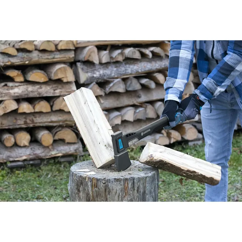 Universal Axe 1400A de Gardena – image du produit 1 sur 2