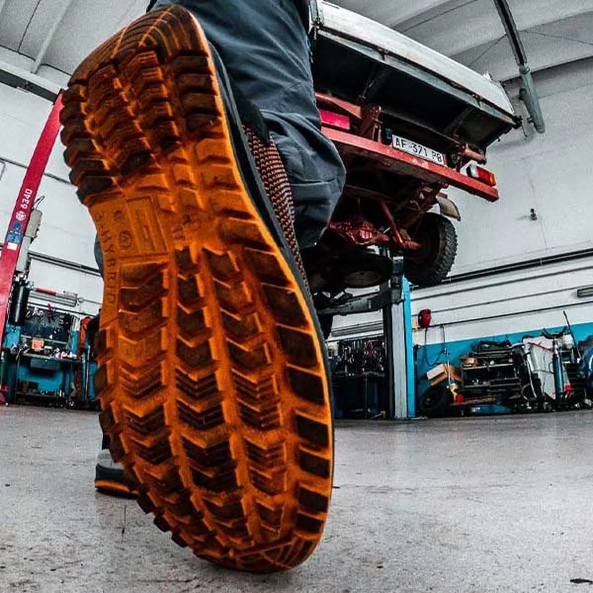 Giasco 3Hybrid Burgaz | Veiligheidsschoenen klasse S1P SRC ESD fra Giasco, Sort, Oranje gemêleerd, 43 – produktbillede