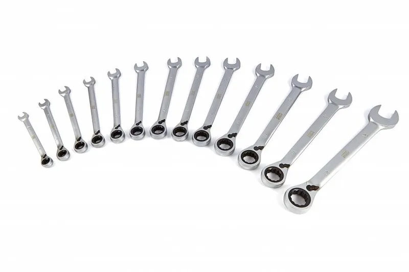 HBM 17 mm ring, ratel, steeksleutel - LINKS / RECHTS, gekantelde kop by HBM – product image