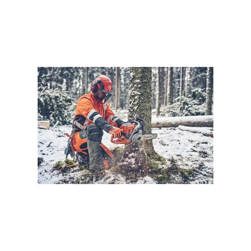 Husqvarna 560 XP® Mark II Motorsäge by Husqvarna – product image 2 of 4