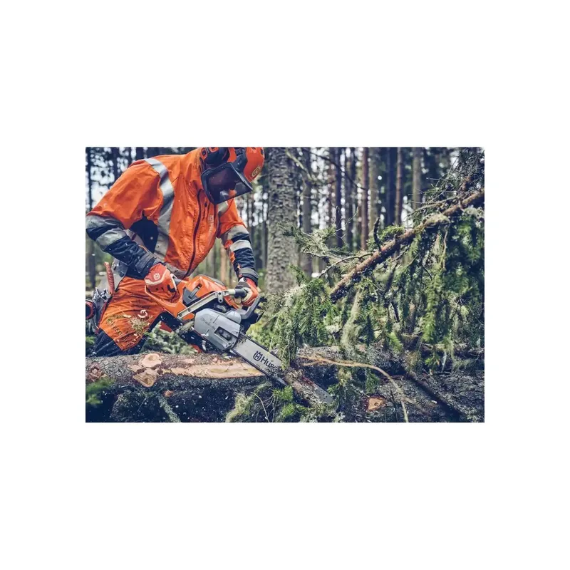 Husqvarna 560 XP® Mark II Motorsäge by Husqvarna – product image 4 of 4